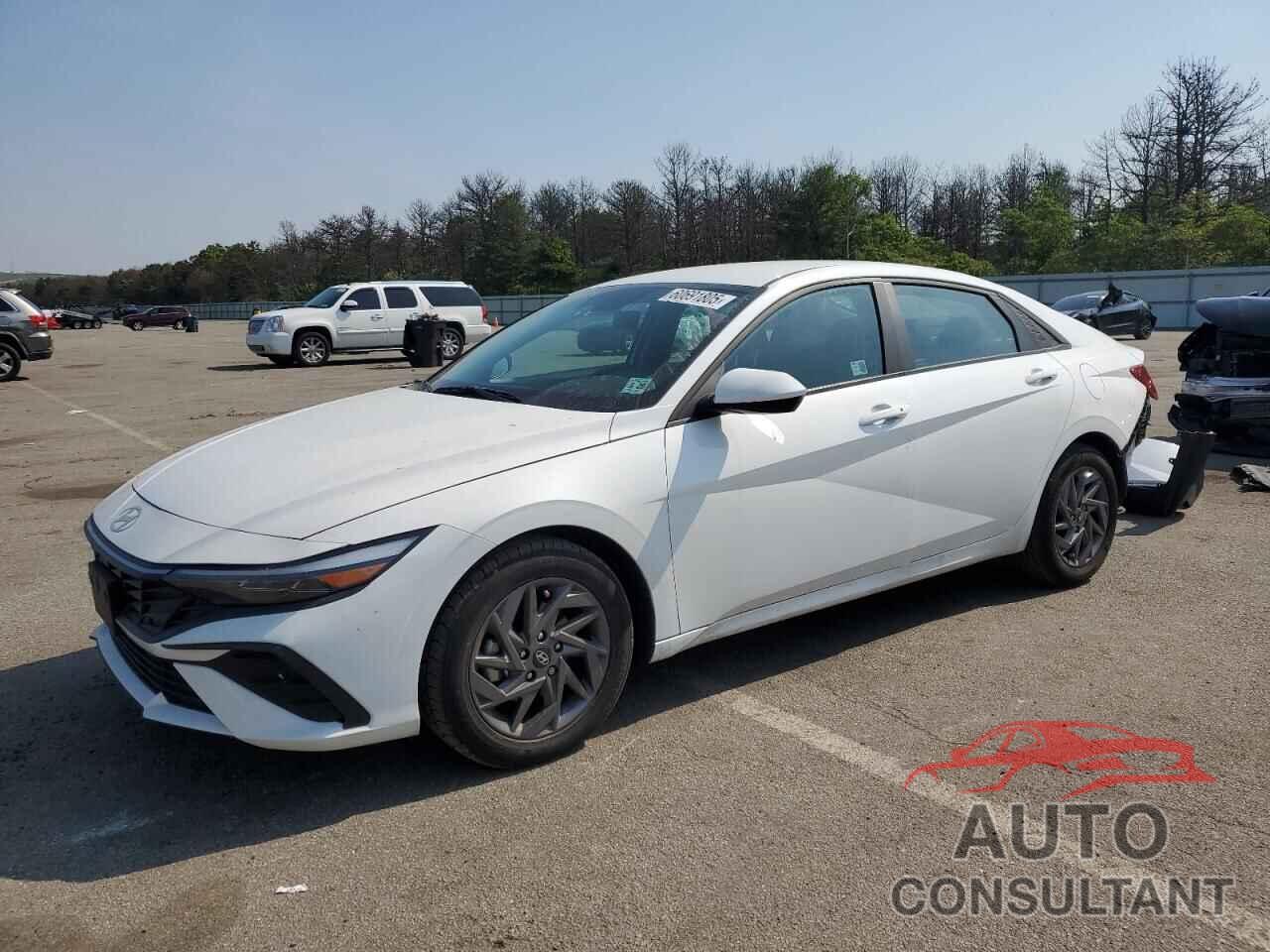 HYUNDAI ELANTRA 2024 - KMHLM4DG6RU680083