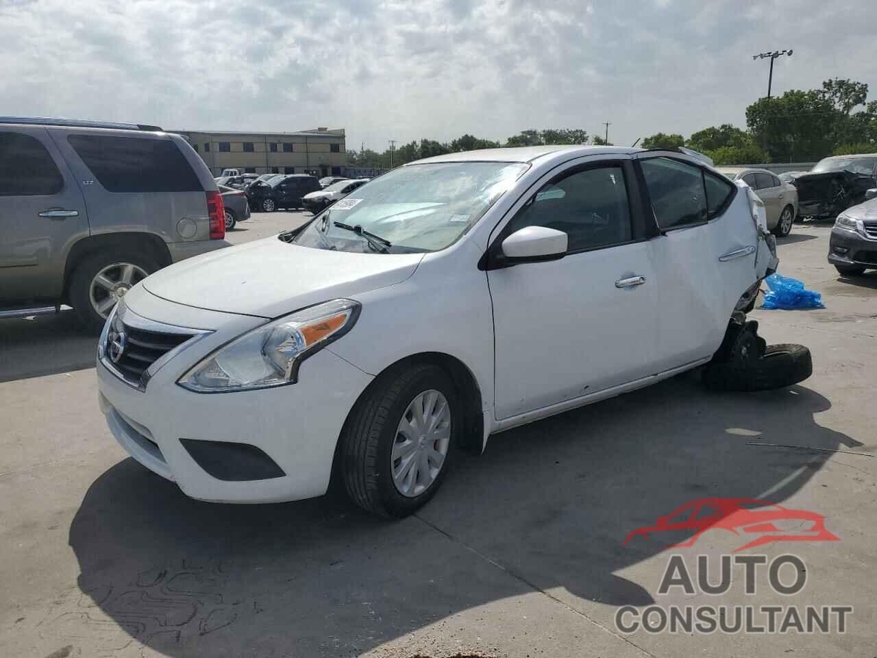 NISSAN VERSA 2019 - 3N1CN7AP3KL809908