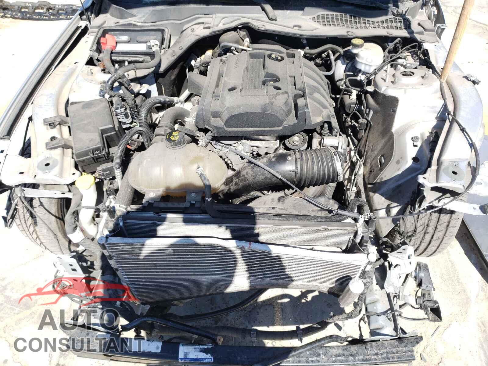 FORD MUSTANG 2018 - 1FA6P8TH9J5133761