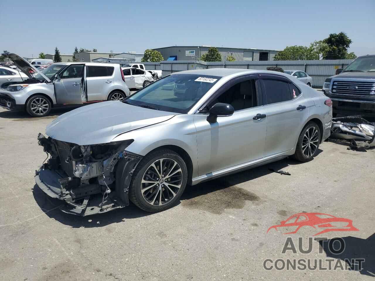 TOYOTA CAMRY 2018 - JTNB11HK8J3042087