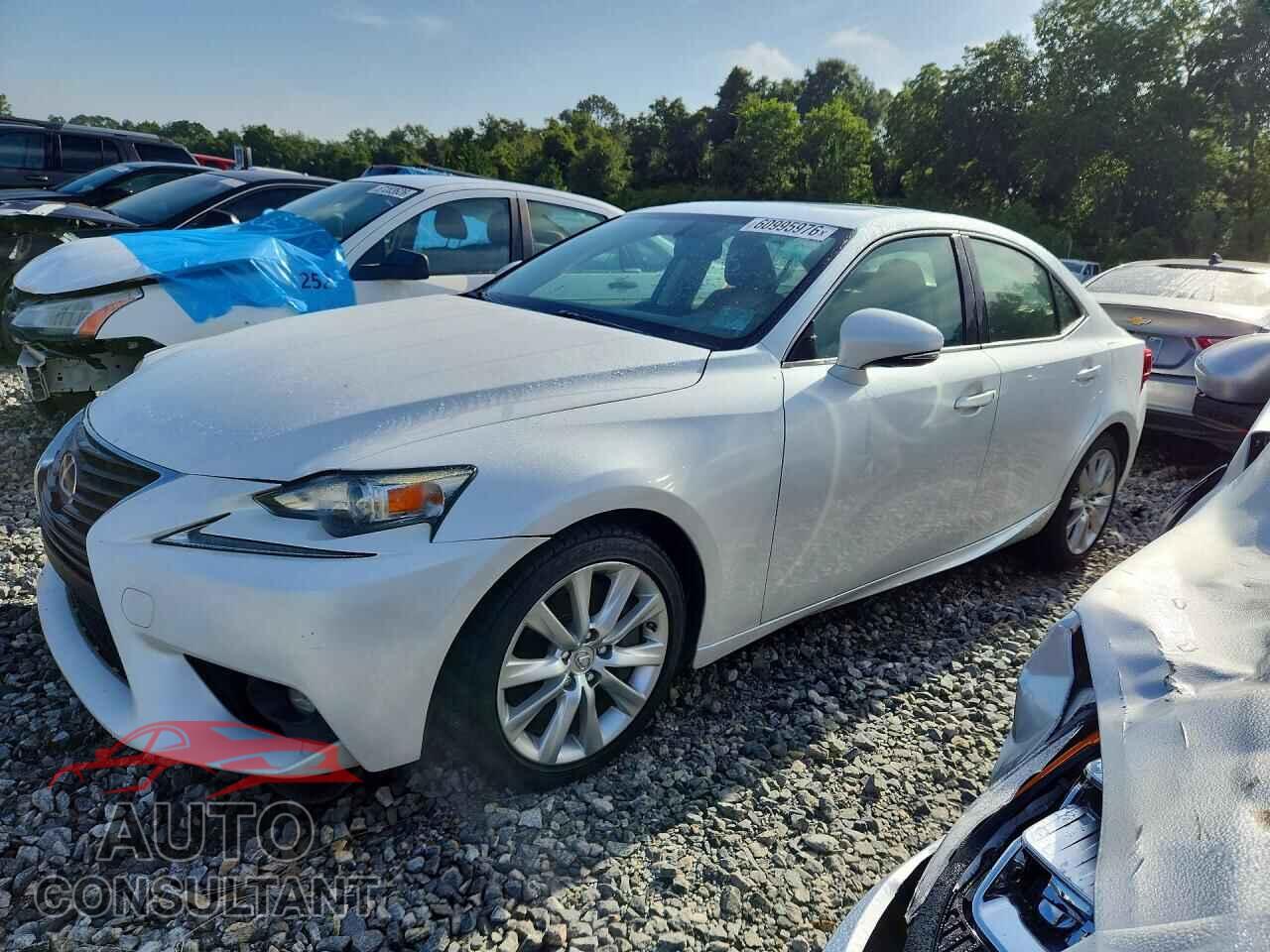 LEXUS IS 2016 - JTHBA1D23G5013103