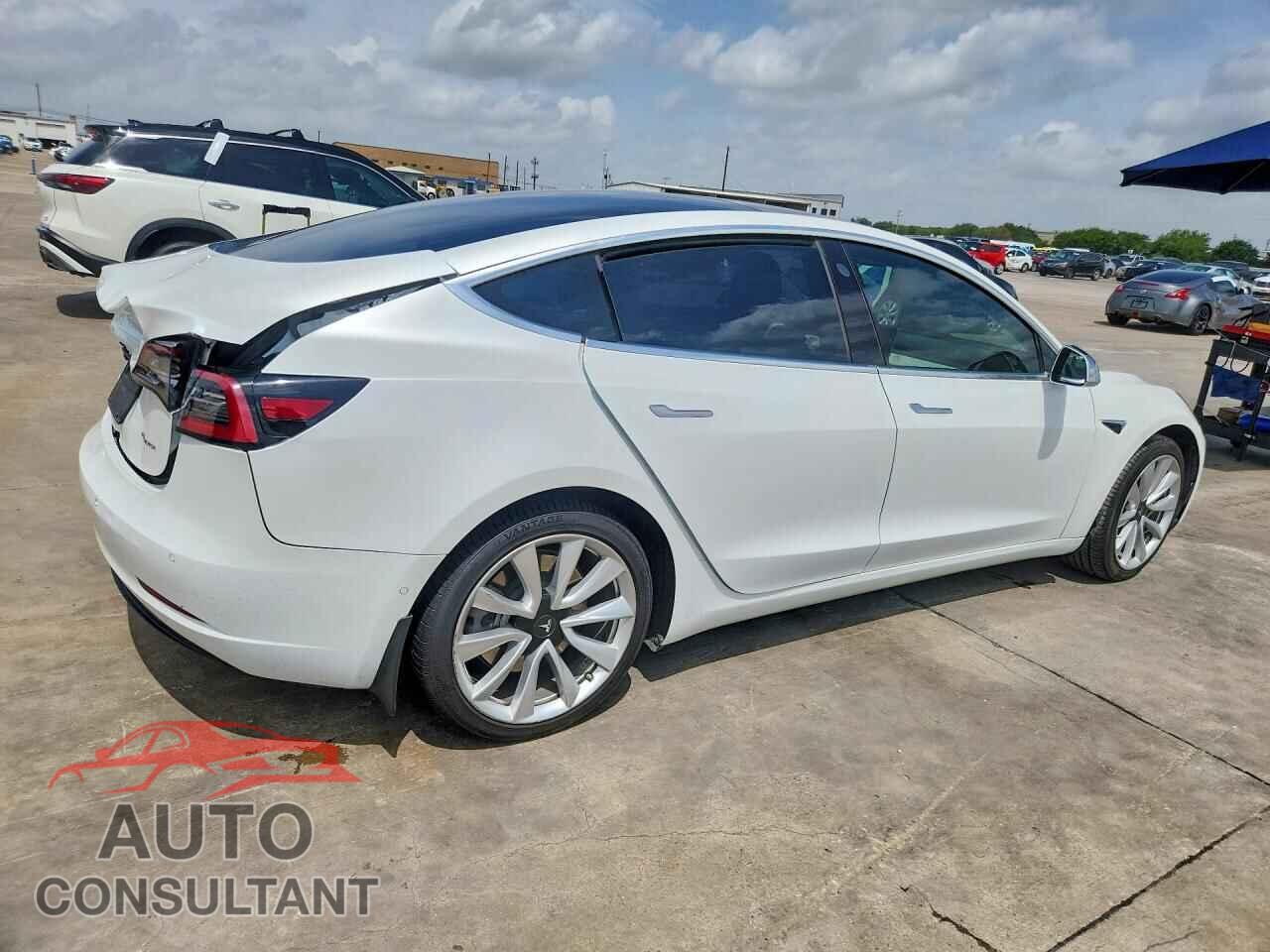 TESLA MODEL 3 2019 - 5YJ3E1EB8KF513659