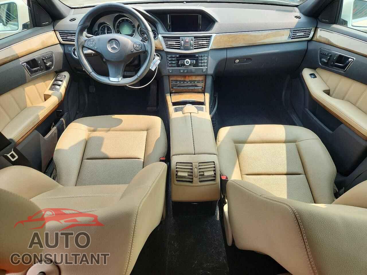 MERCEDES-BENZ E-CLASS 2011 - WDDHF8HB2BA309509