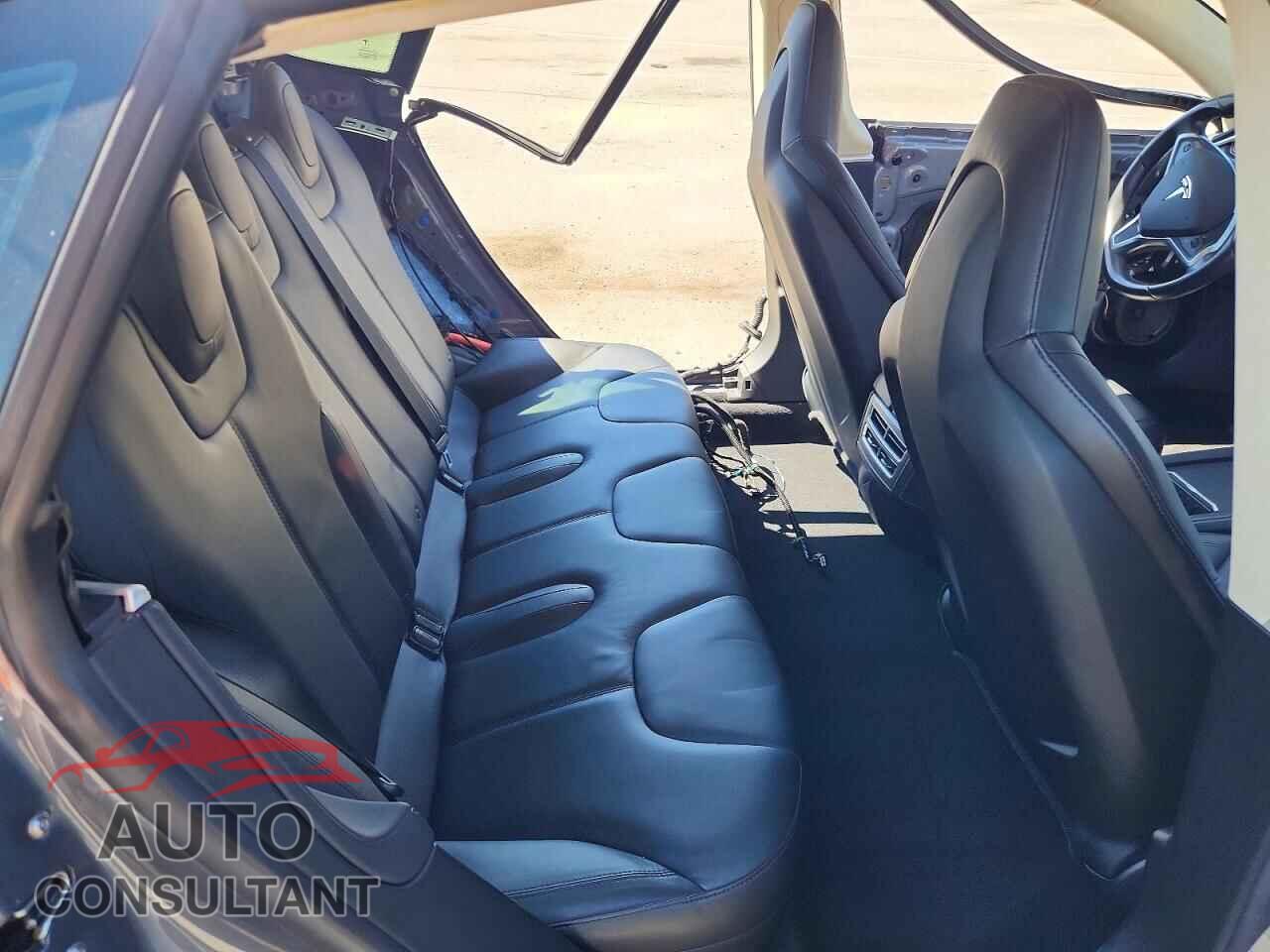 TESLA MODEL S 2013 - 5YJSA1CP5DFP24763