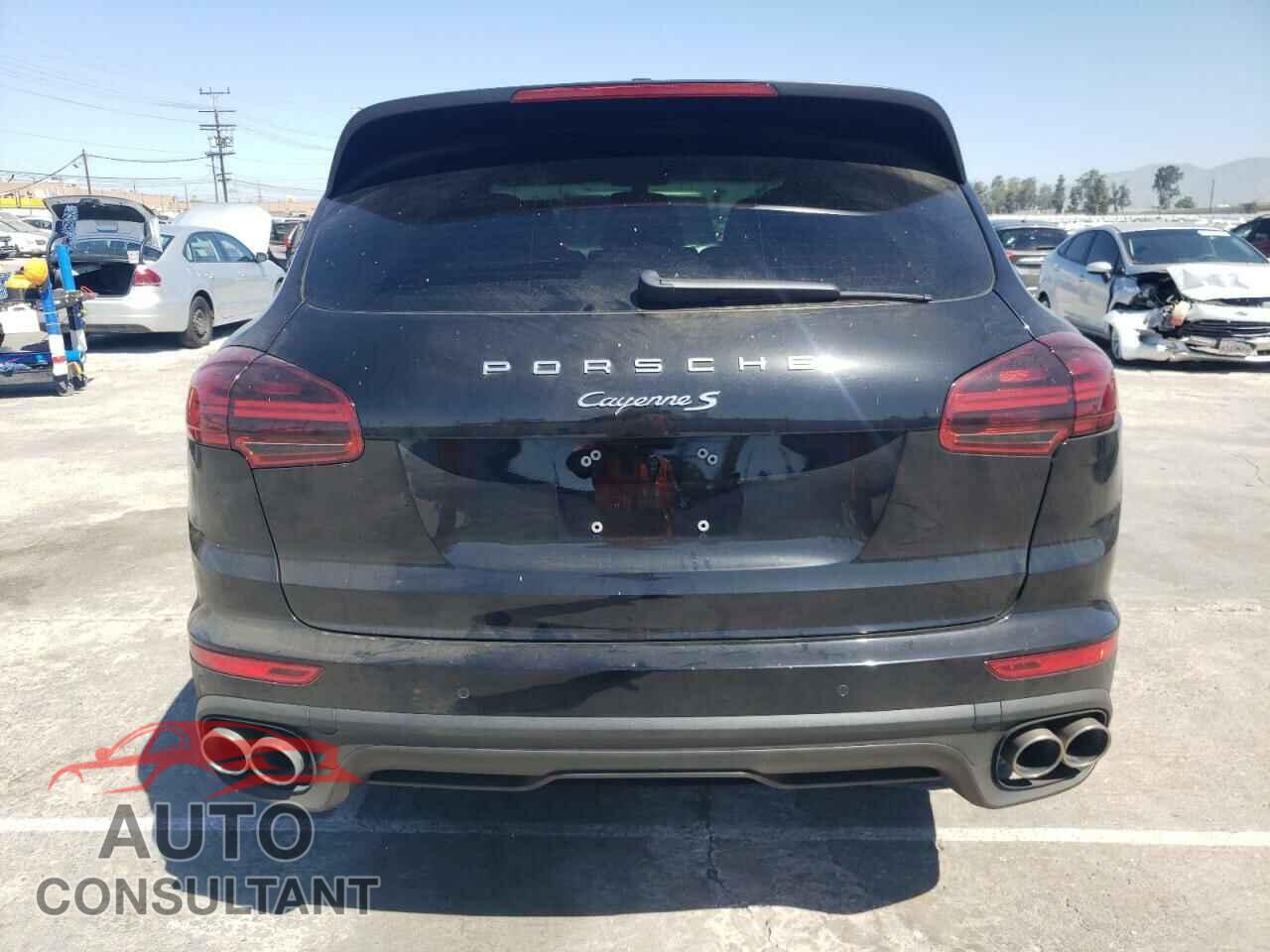 PORSCHE CAYENNE 2016 - WP1AB2A29GLA95997