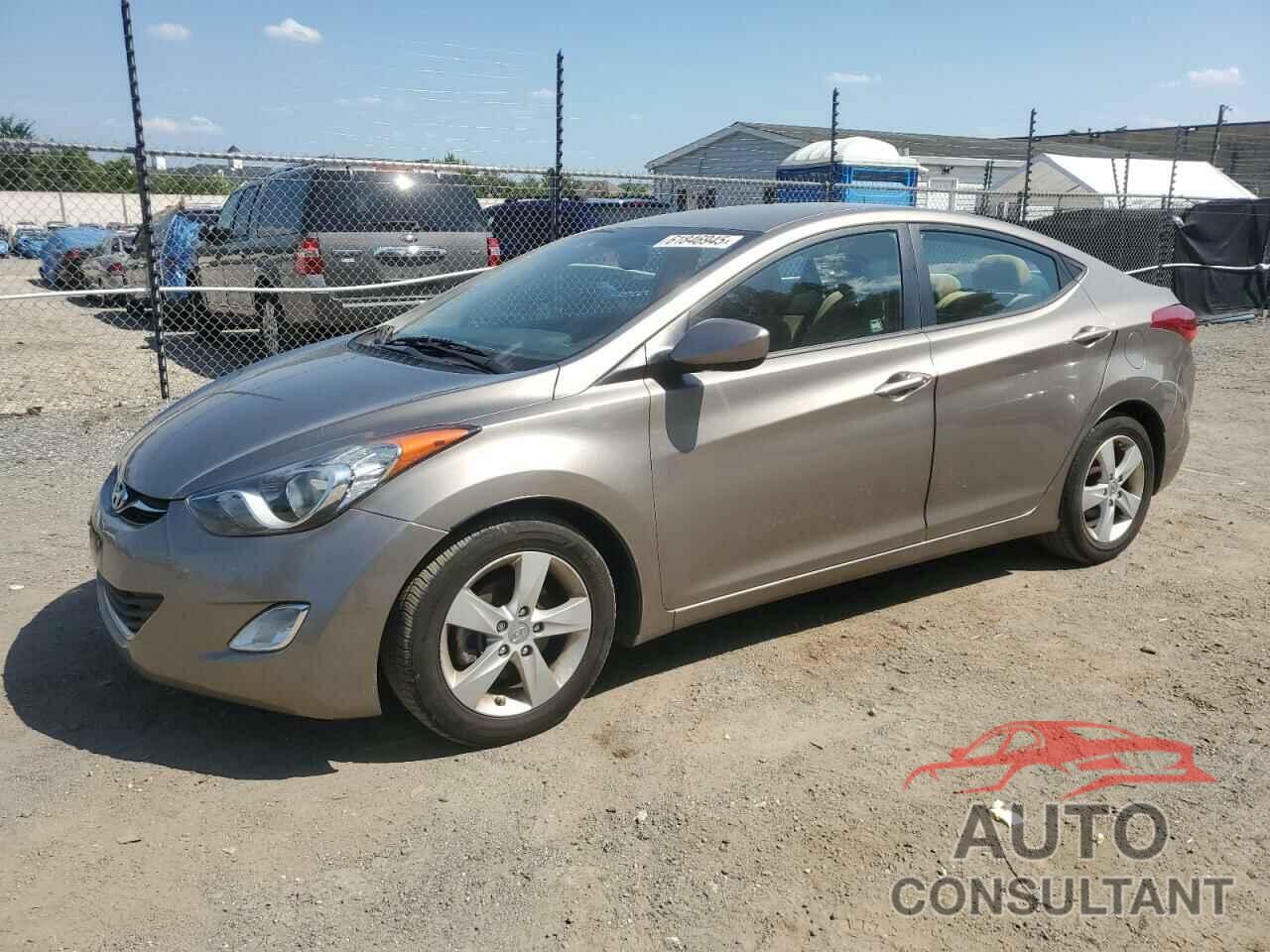 HYUNDAI ELANTRA 2013 - 5NPDH4AE9DH444482