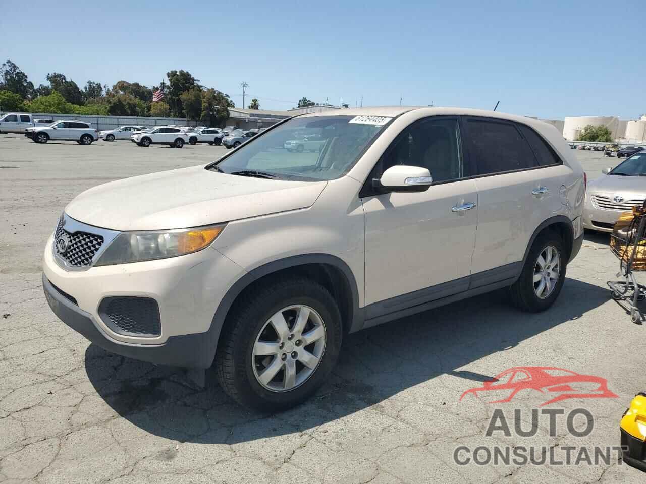 KIA SORENTO 2011 - 5XYKT3A1XBG135363