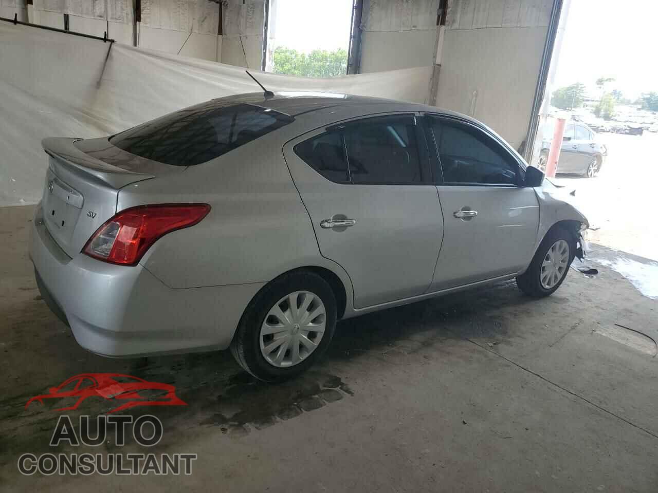 NISSAN VERSA 2019 - 3N1CN7AP3KL858980