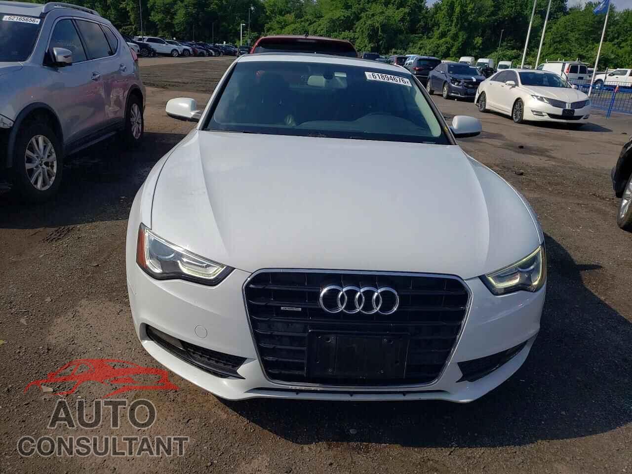 AUDI A5 2013 - WAULFAFR2DA053495