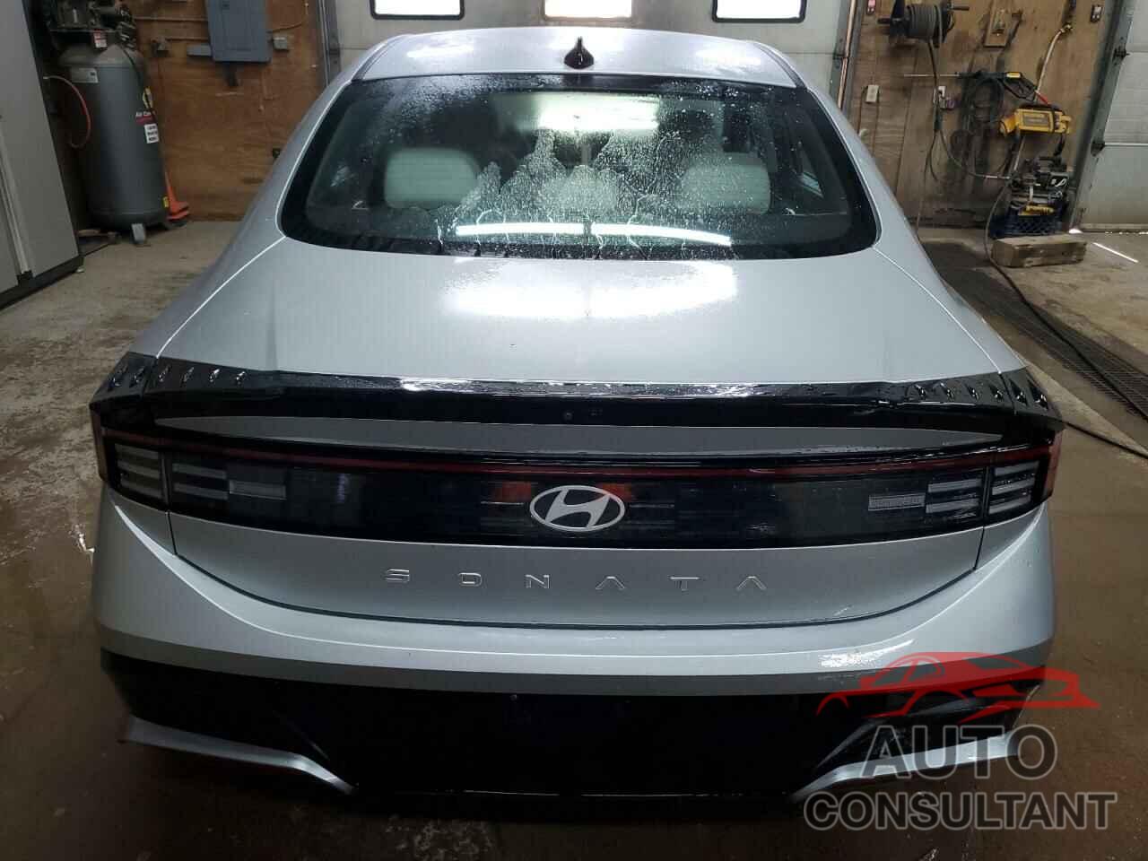 HYUNDAI SONATA 2024 - KMHL64JA7RA401946