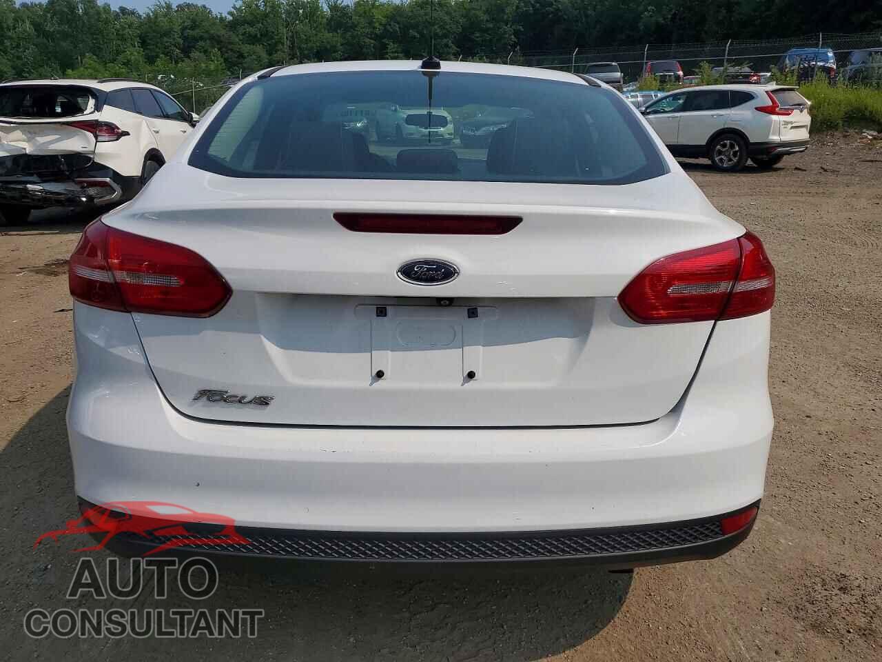 FORD FOCUS 2016 - 1FADP3E27GL402847