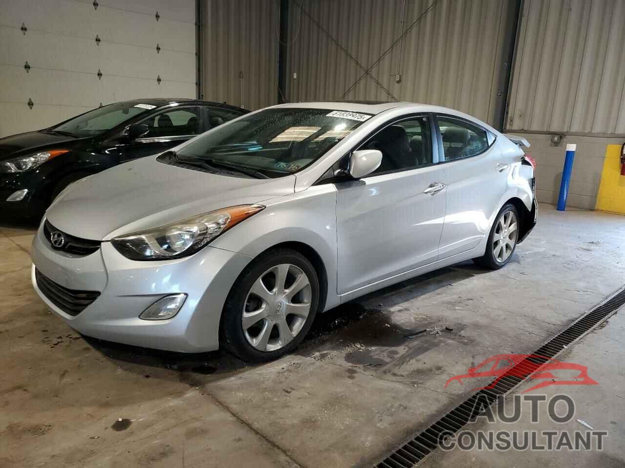 HYUNDAI ELANTRA 2013 - KMHDH4AE8DU618205
