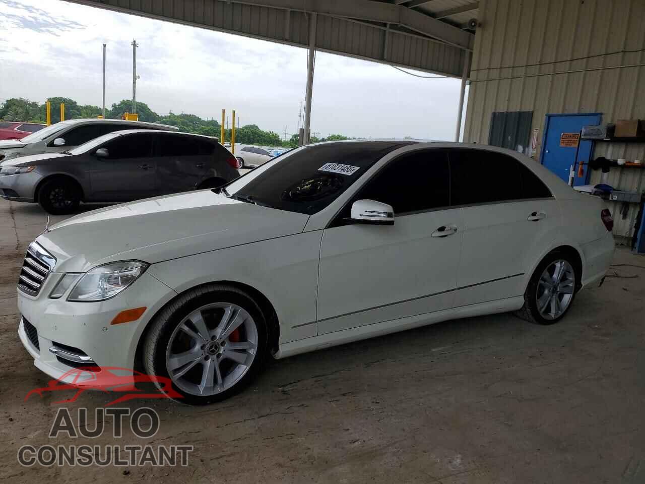 MERCEDES-BENZ E-CLASS 2012 - WDDHF8JB8CA652790