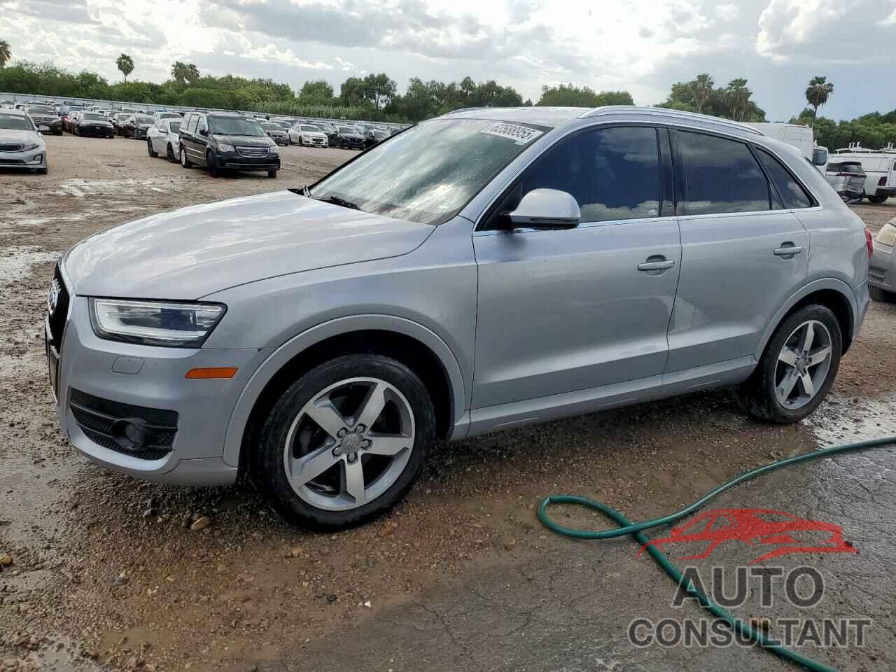 AUDI Q3 2015 - WA1EFCFS0FR008385