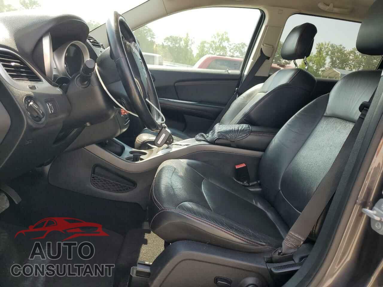 DODGE JOURNEY 2015 - 3C4PDCEG0FT596040