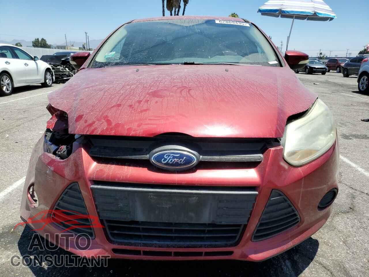 FORD FOCUS 2014 - 1FADP3F2XEL294557
