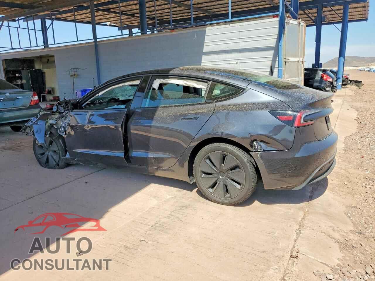 TESLA MODEL 3 2024 - 5YJ3E1EA0RF785477