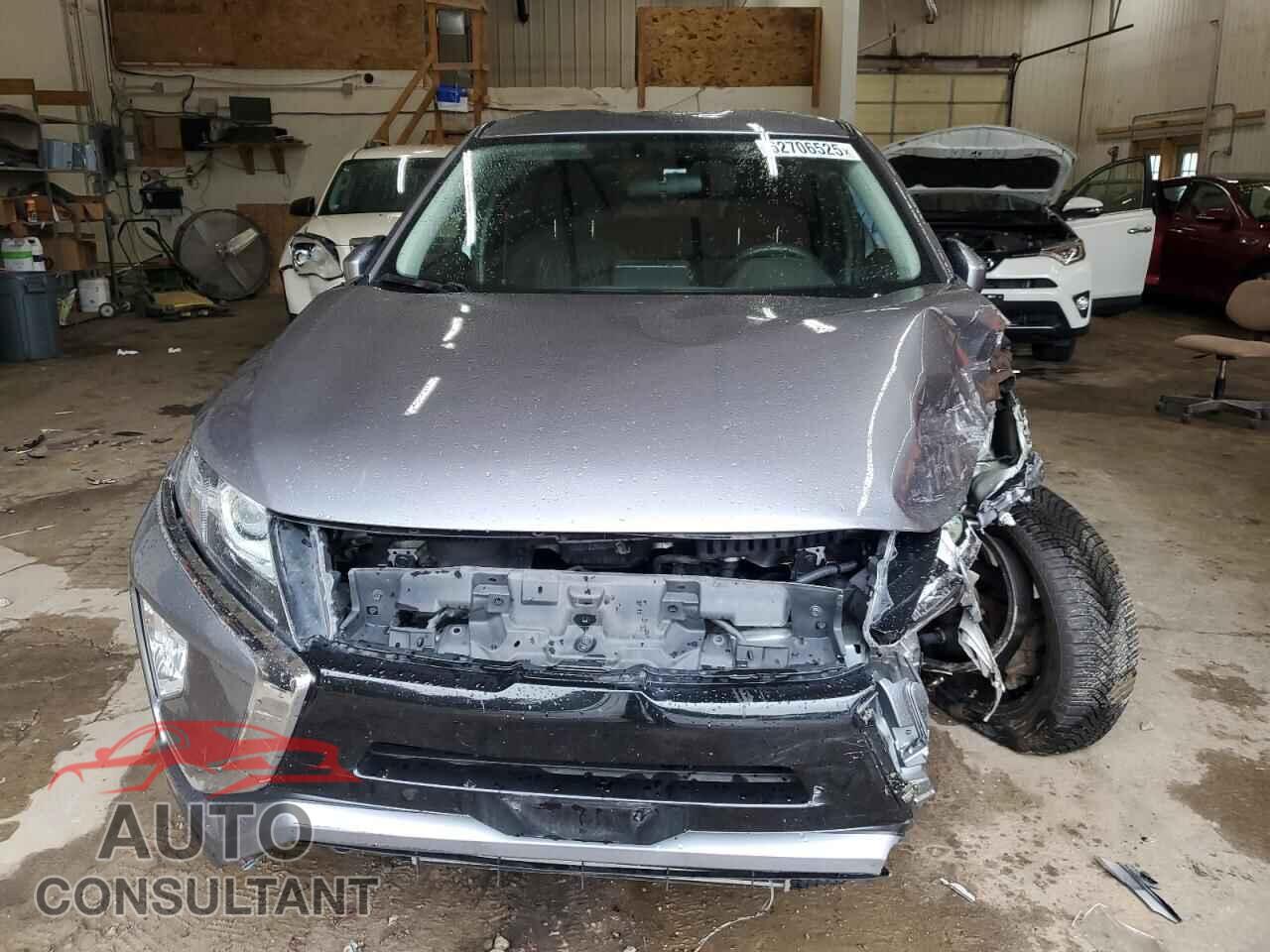 MITSUBISHI ECLIPSE 2018 - JA4AT5AA7JZ060087