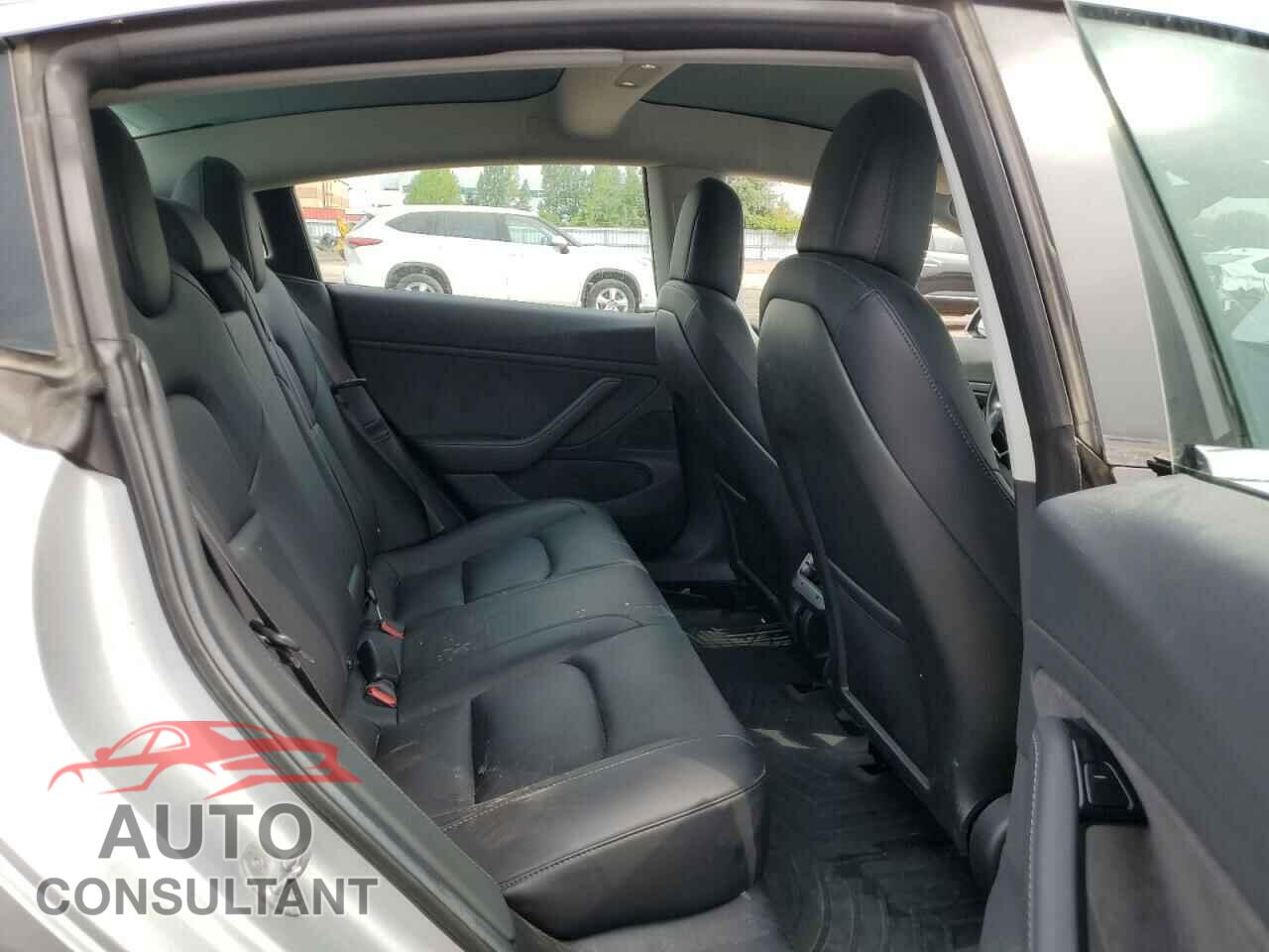 TESLA MODEL 3 2018 - 5YJ3E1EA6JF105554