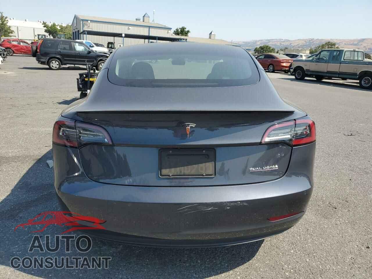 TESLA MODEL 3 2021 - 5YJ3E1EC2MF072929