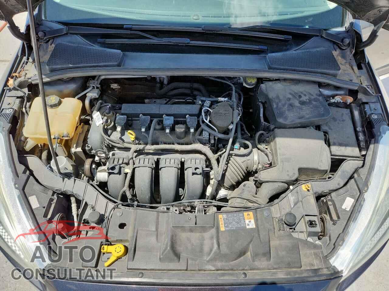 FORD FOCUS 2015 - 1FADP3K21FL348917