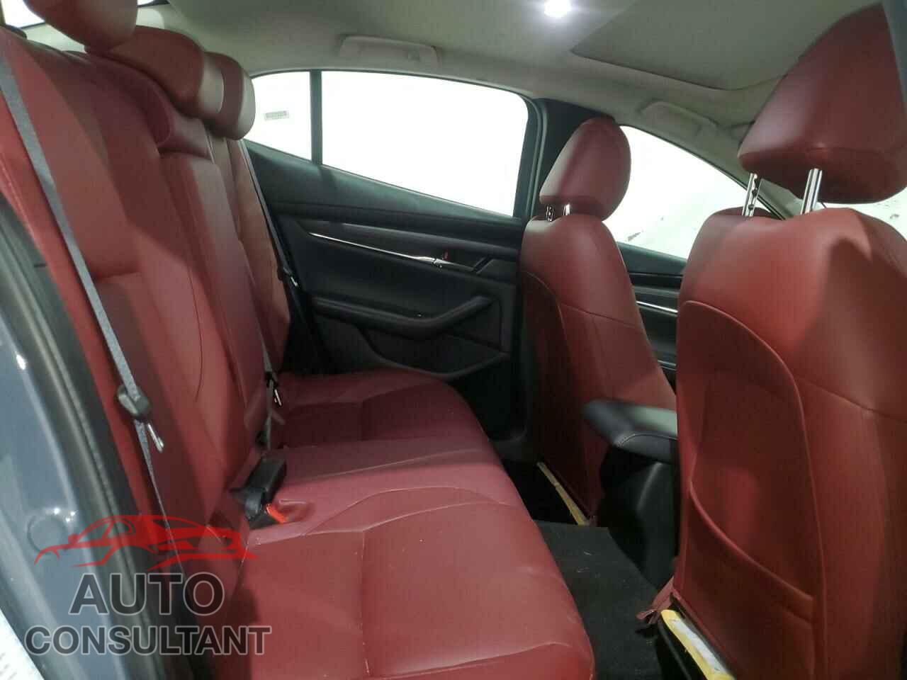 MAZDA 3 2024 - 3MZBPBCM7RM411319