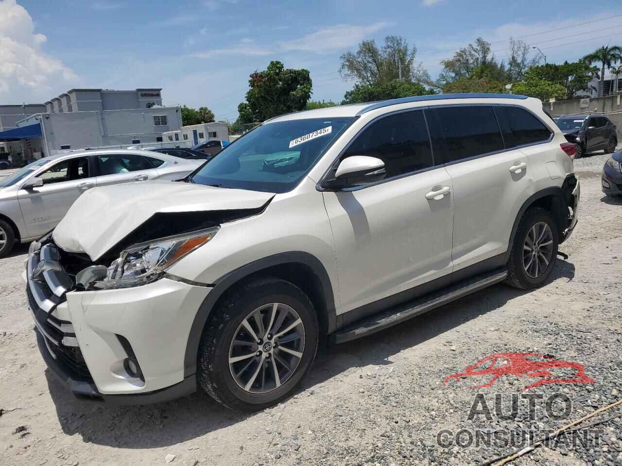 TOYOTA HIGHLANDER 2019 - 5TDKZRFH4KS563911