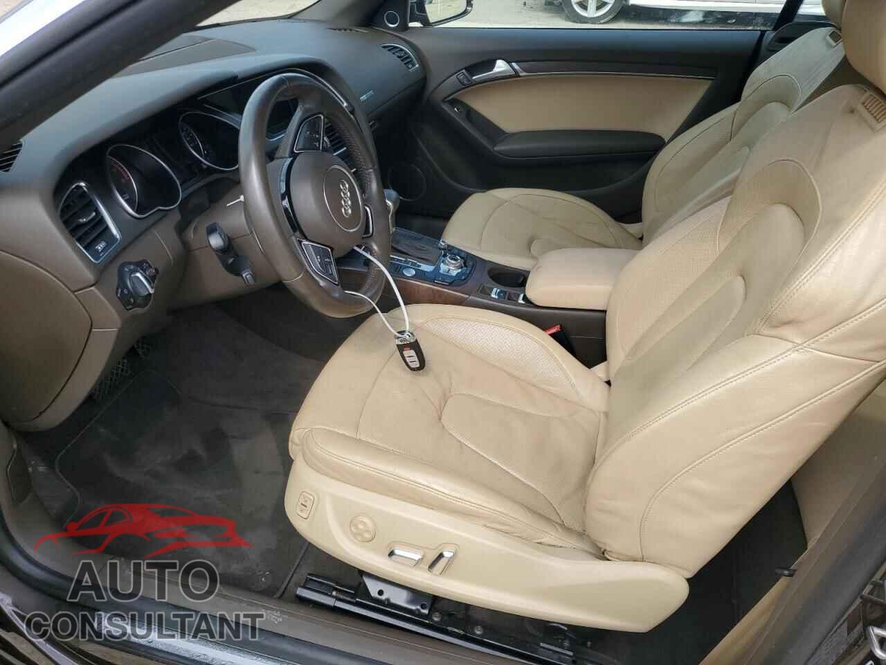 AUDI A5 2013 - WAUJFAFH5DN004203