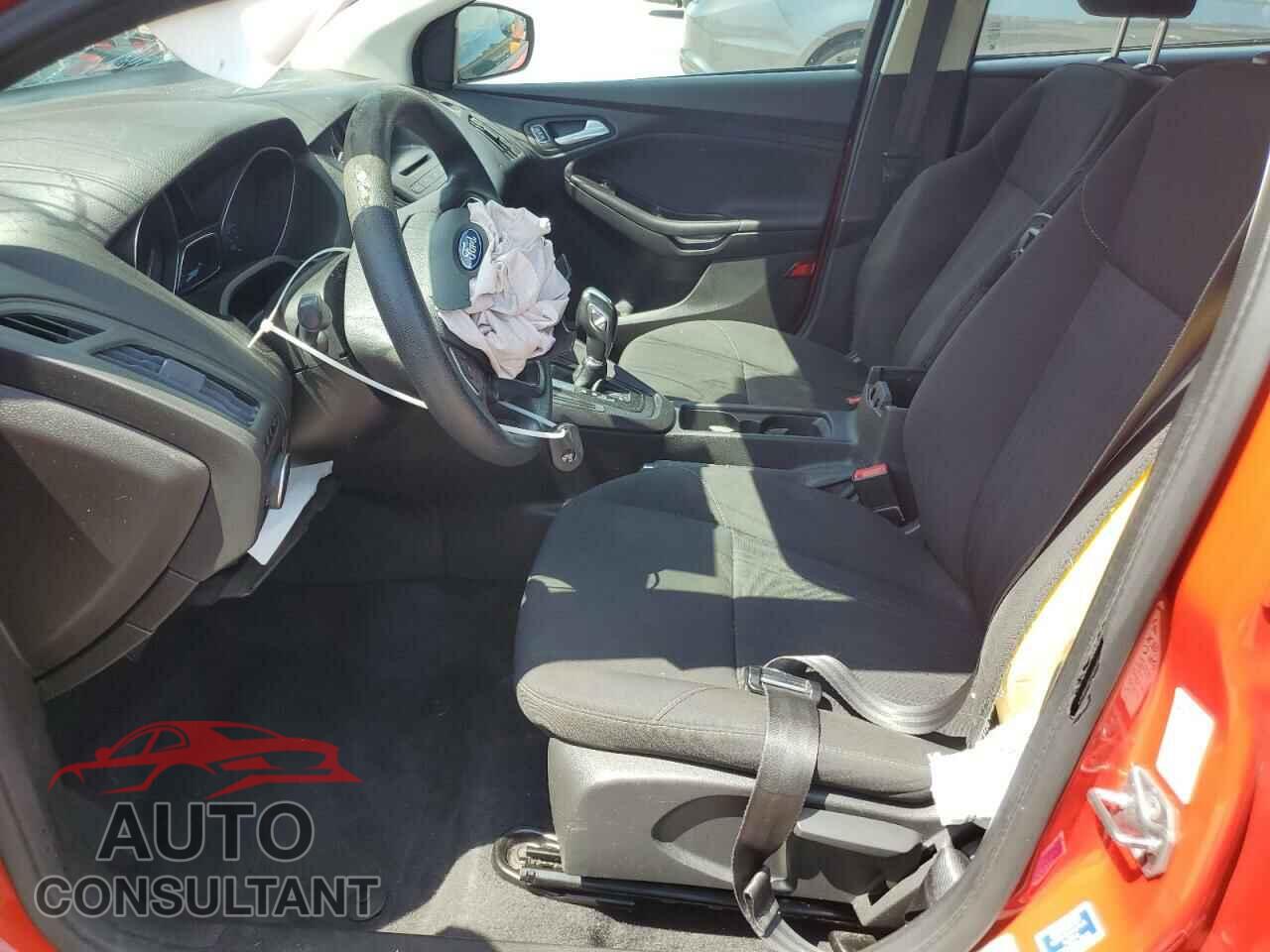 FORD FOCUS 2016 - 1FADP3F21GL338223