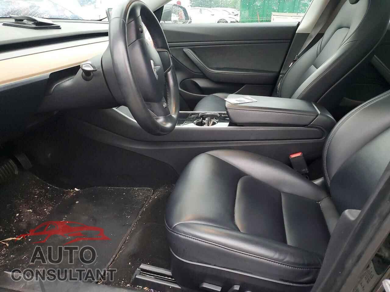 TESLA MODEL 3 2018 - 5YJ3E1EB2JF118746