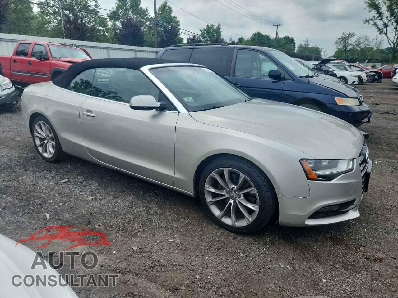 AUDI A5 2013 - WAUCFAFH5DN004615