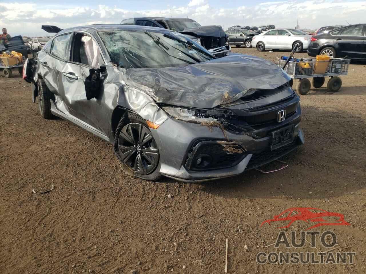 HONDA CIVIC 2018 - SHHFK7H57JU228950