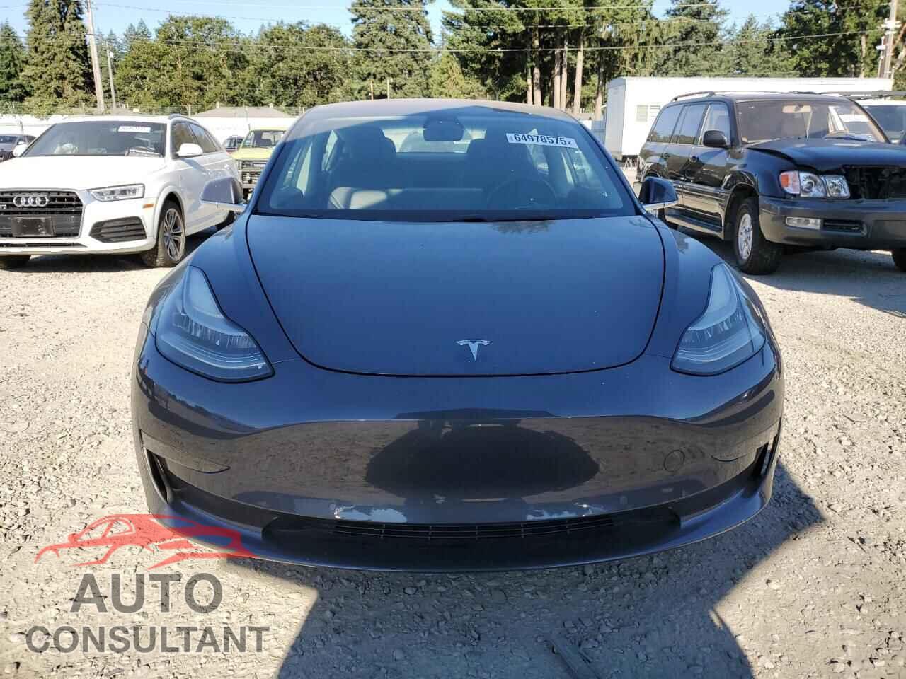 TESLA MODEL 3 2018 - 5YJ3E1EA1JF018855