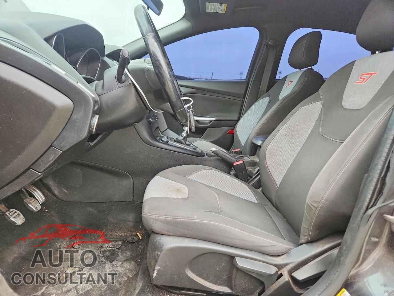 FORD FOCUS 2017 - 1FADP3L9XHL292832