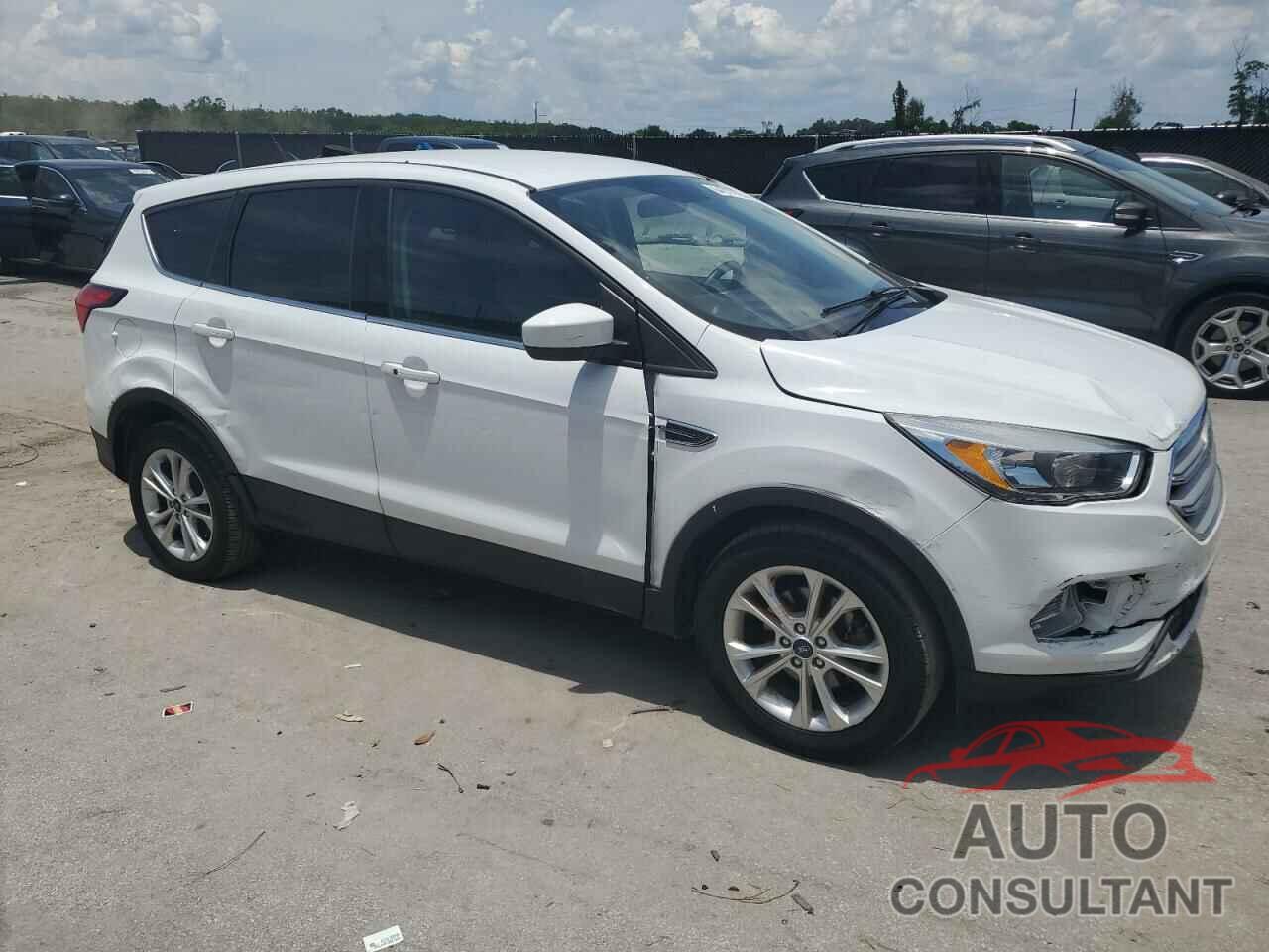 FORD ESCAPE 2019 - 1FMCU0GDXKUB95039