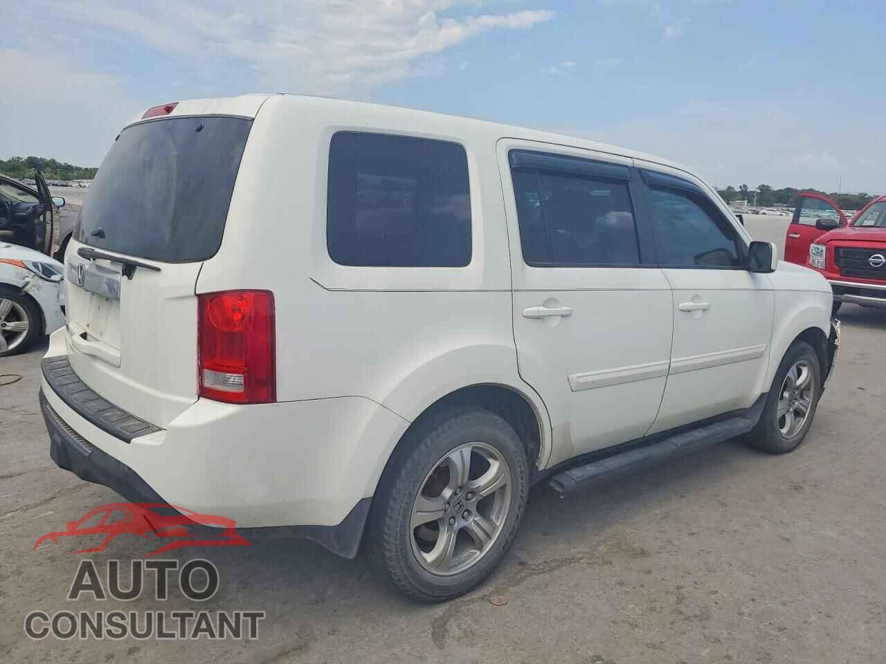 HONDA PILOT 2013 - 5FNYF3H56DB036110