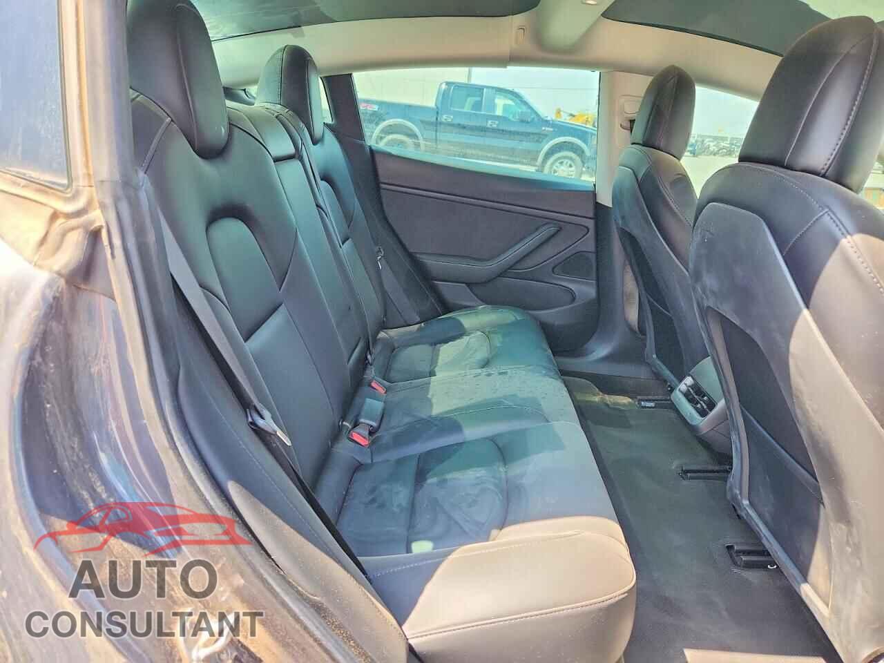 TESLA MODEL 3 2021 - 5YJ3E1EC9MF913645