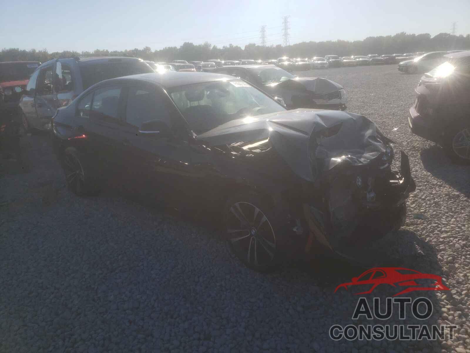 BMW 3 SERIES 2018 - WBA8B7G55JNU94784
