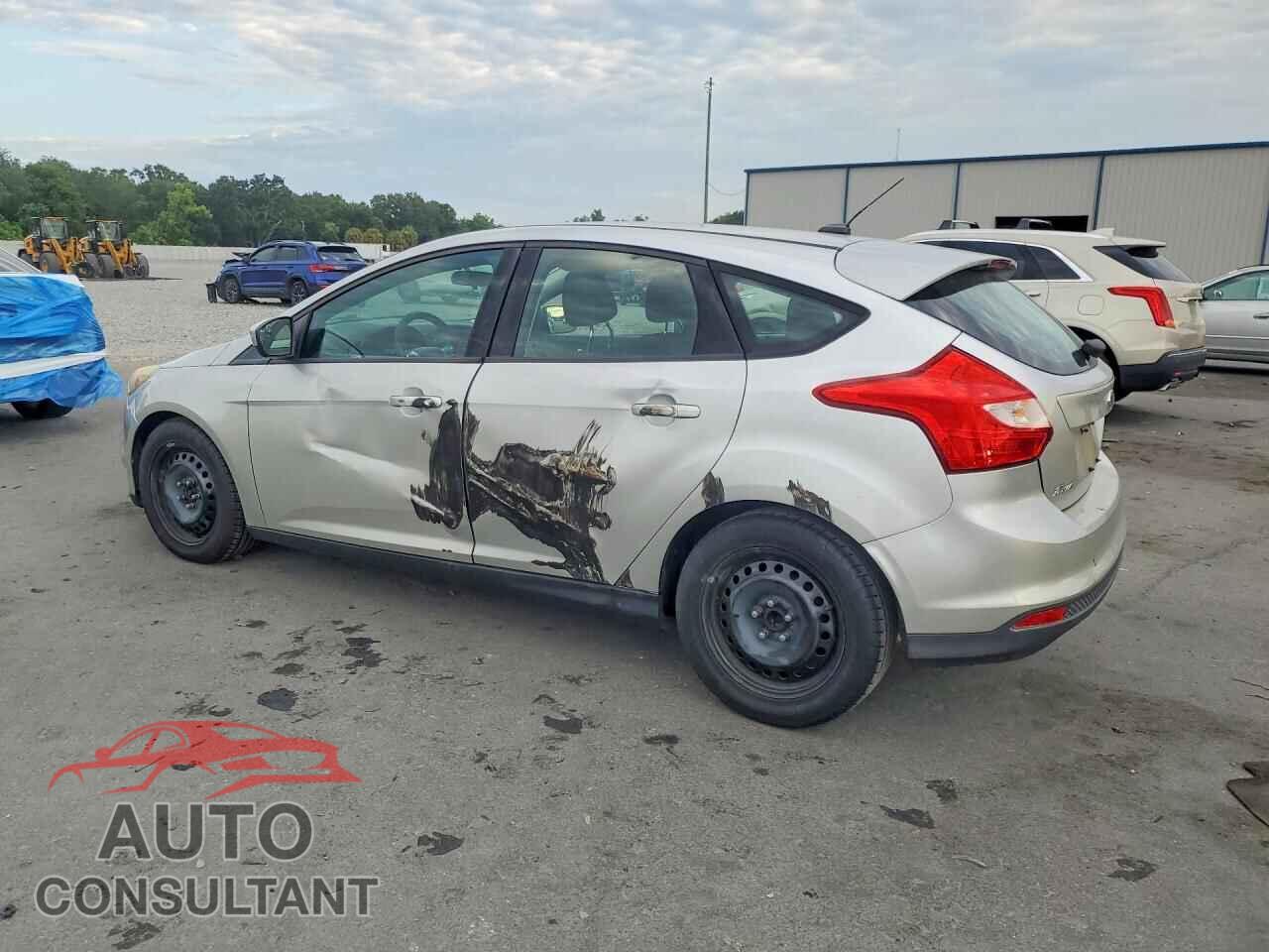 FORD FOCUS 2012 - 1FAHP3K22CL204841