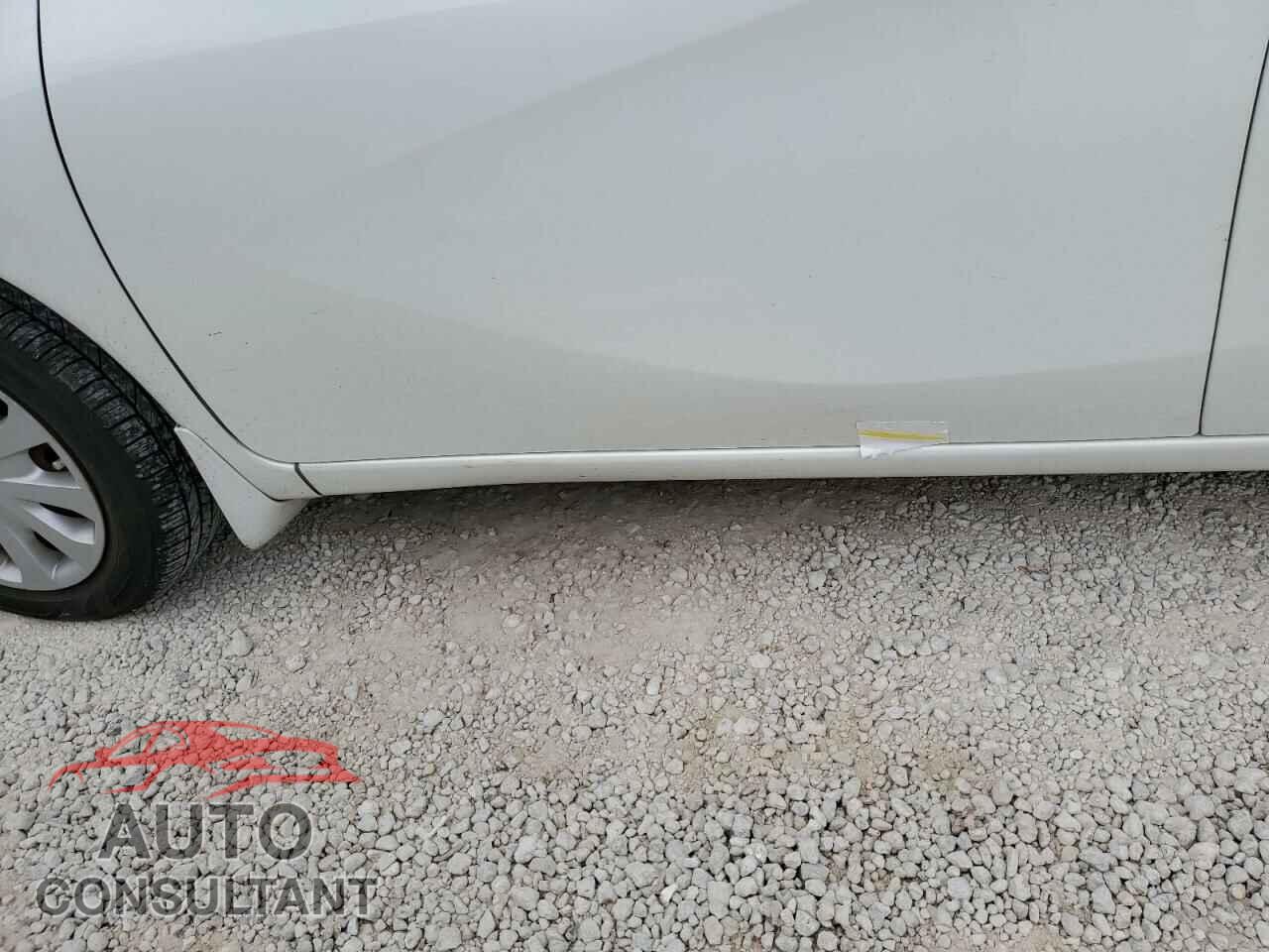 NISSAN VERSA 2016 - 3N1CE2CPXGL396778