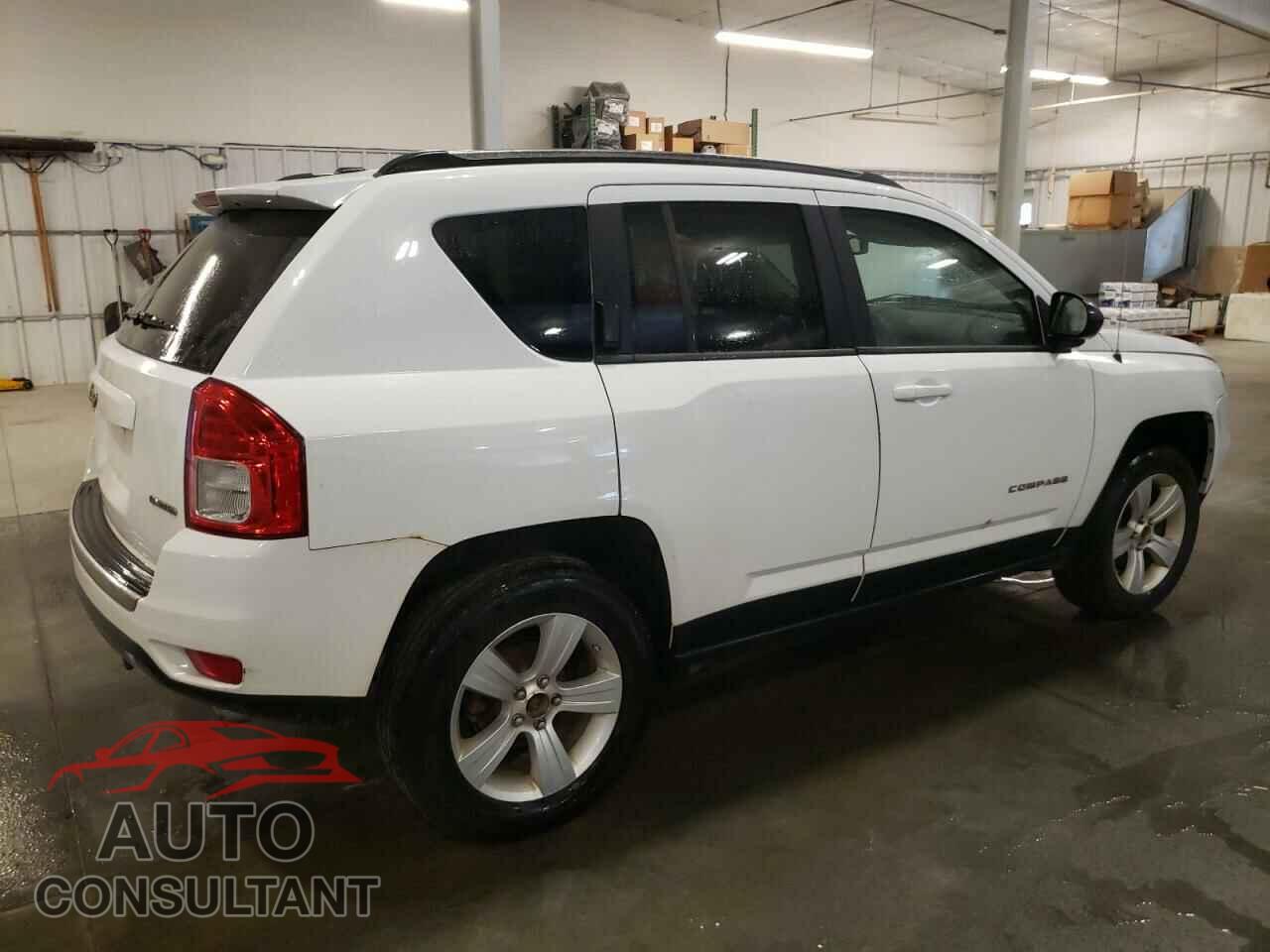 JEEP COMPASS 2011 - 1J4NF5FB2BD240103