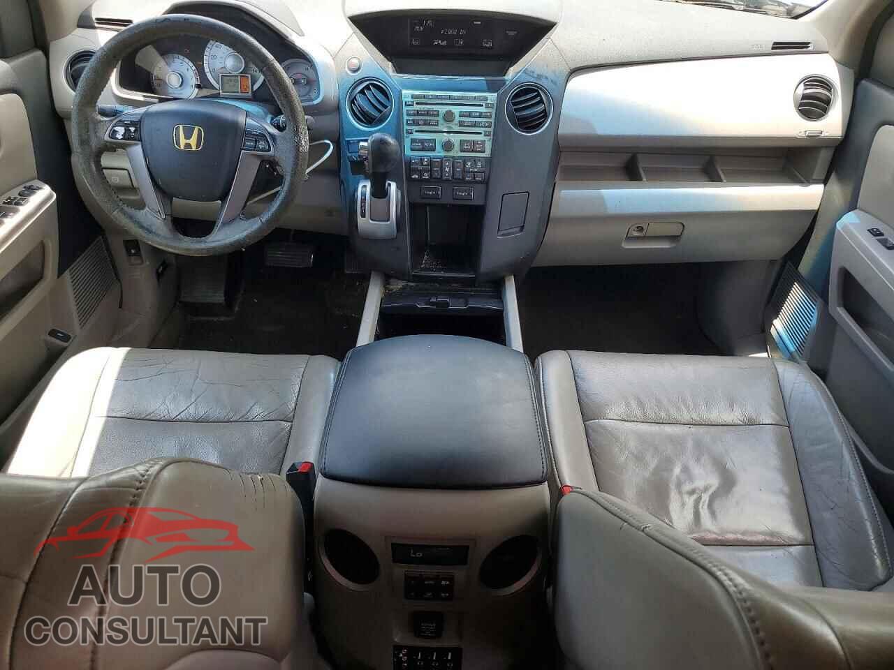 HONDA PILOT 2011 - 5FNYF3H60BB037355