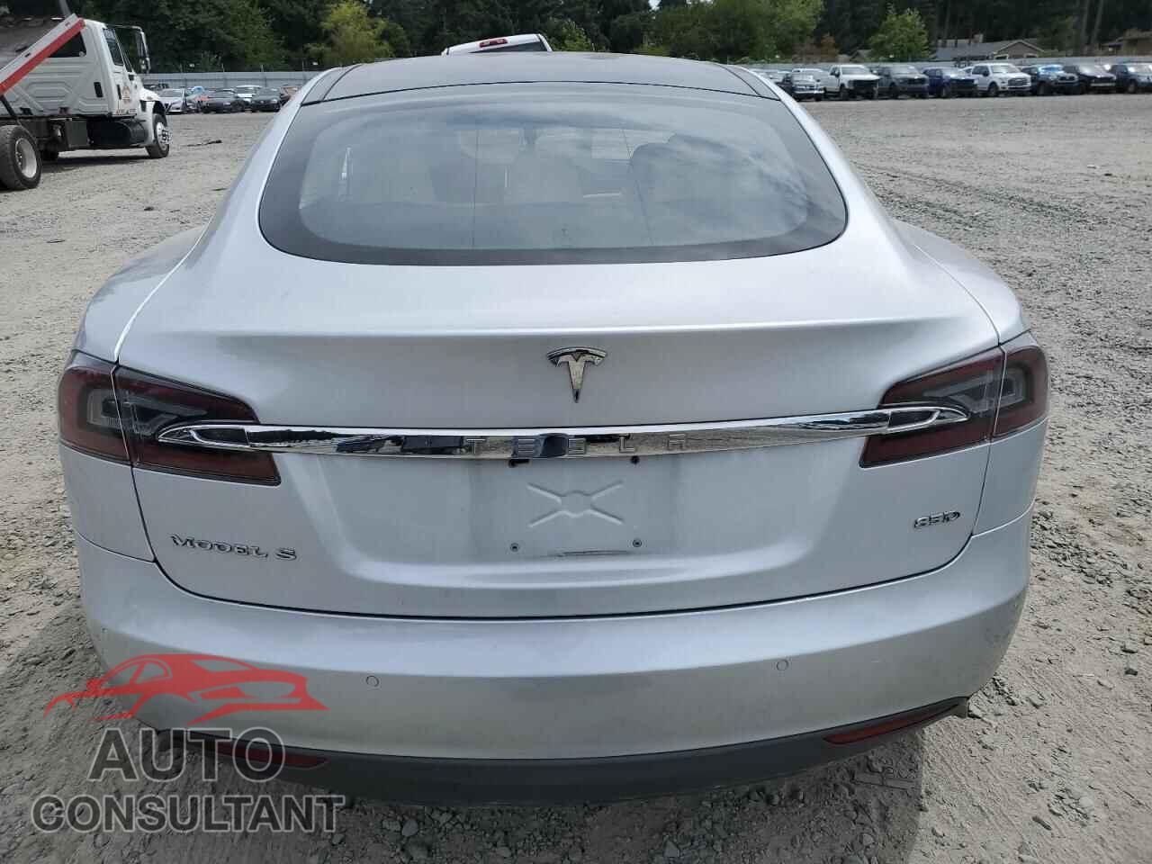 TESLA MODEL S 2015 - 5YJSA1E27FF116392