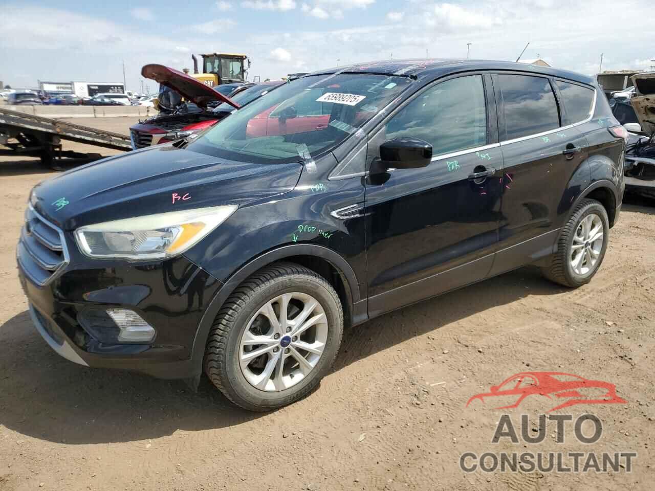 FORD ESCAPE 2017 - 1FMCU9GD6HUC27675