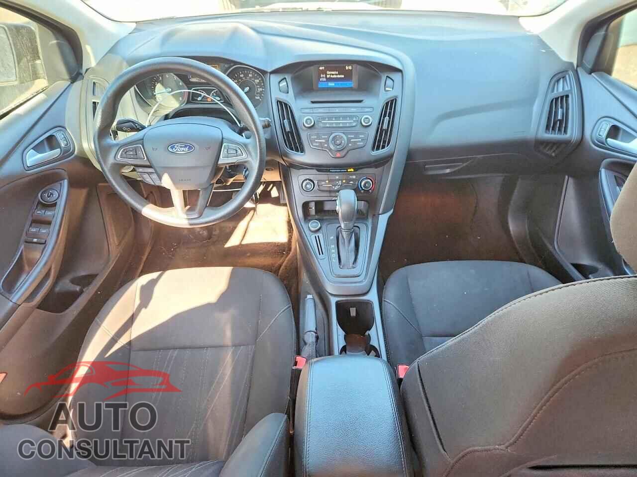 FORD FOCUS 2017 - 1FADP3K27HL243723