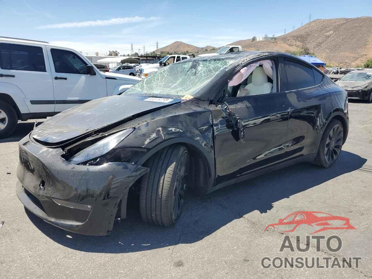TESLA MODEL Y 2025 - 7SAYGDEF8SF238706