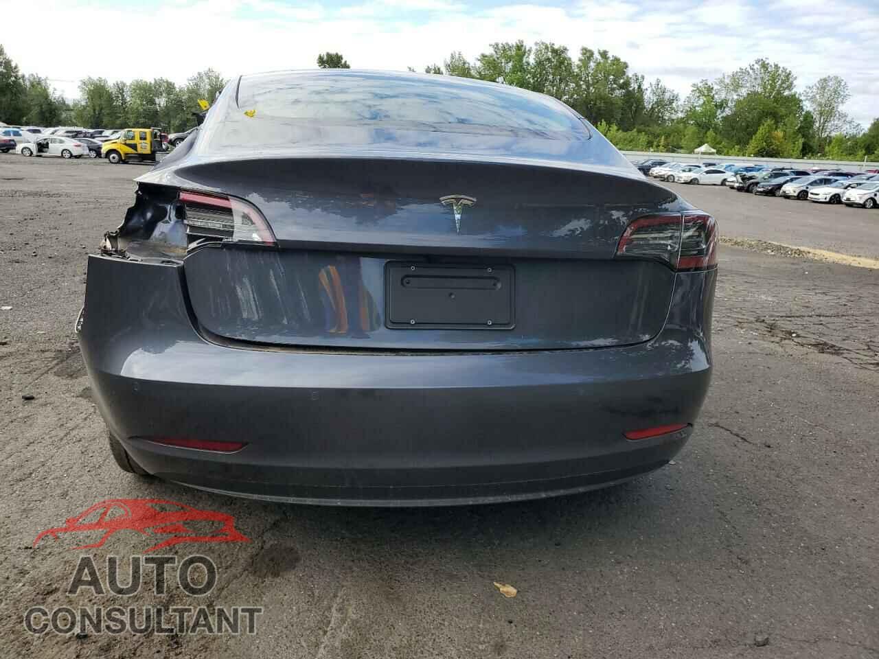 TESLA MODEL 3 2021 - 5YJ3E1EA9MF992457