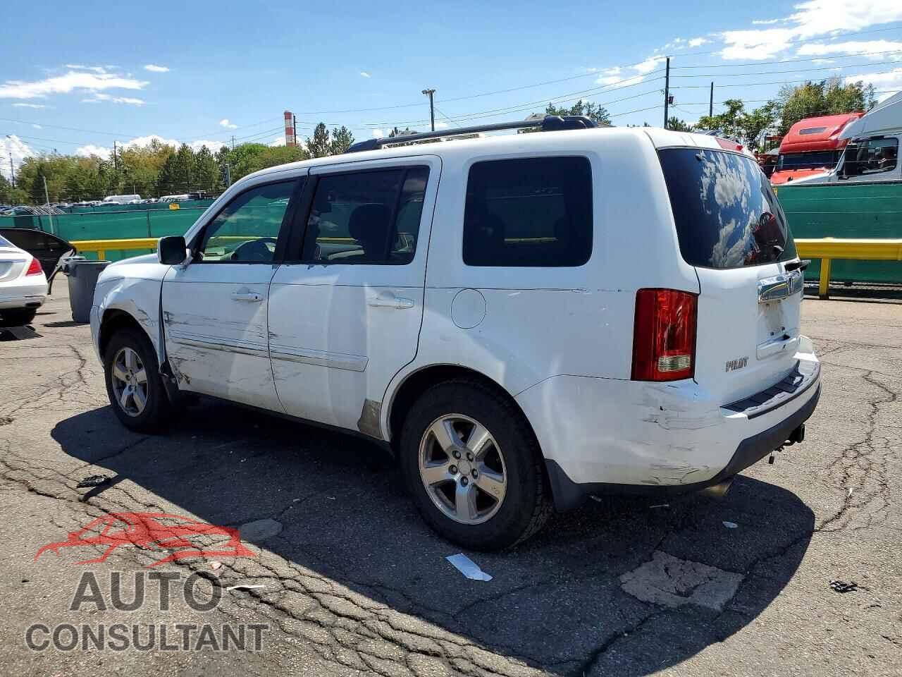 HONDA PILOT 2011 - 5FNYF3H5XBB028461