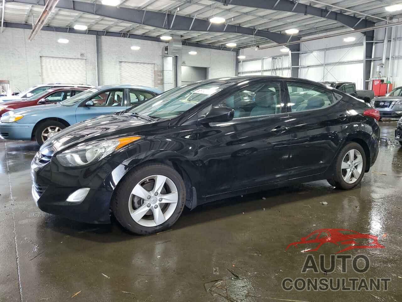 HYUNDAI ELANTRA 2013 - 5NPDH4AE7DH375159