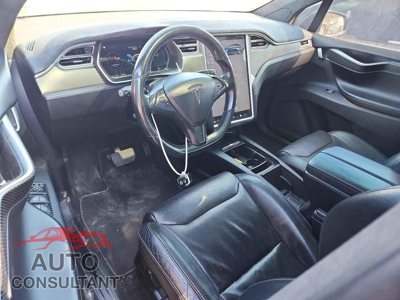 TESLA MODEL X 2016 - 5YJXCBE21GF018143